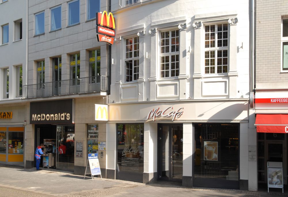 Mcdonalds Koln Rudolfplatz 8 10
